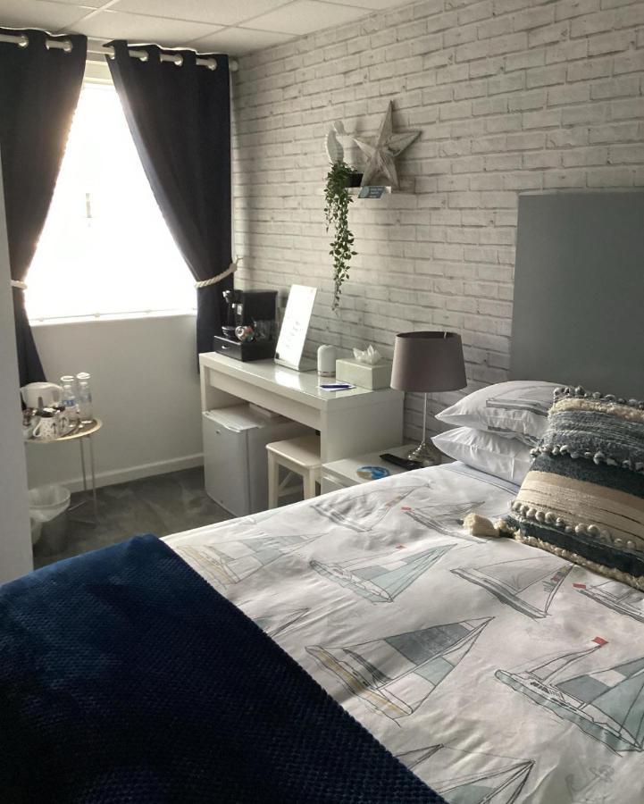 ブラックプール By The Seaside Bed & Breakfast エクステリア 写真