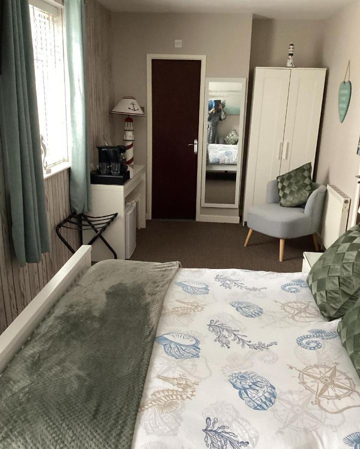 ブラックプール By The Seaside Bed & Breakfast エクステリア 写真