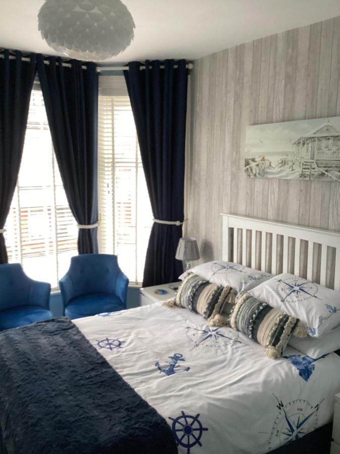 ブラックプール By The Seaside Bed & Breakfast エクステリア 写真